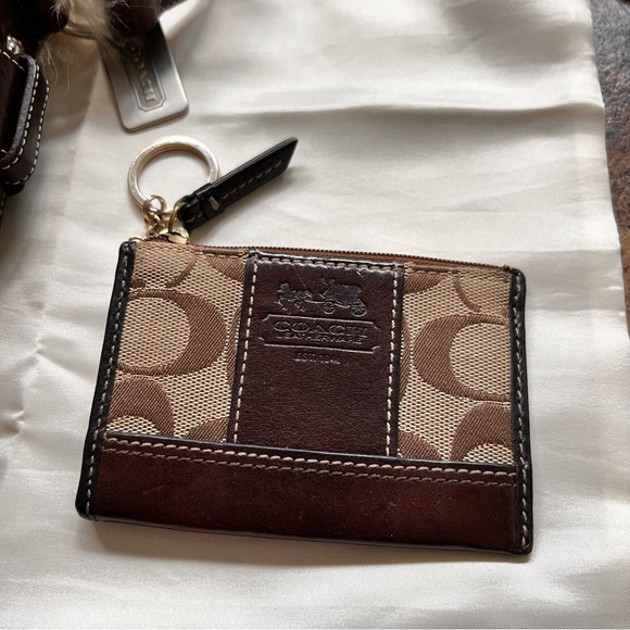Coach Signature C Bag with Shearling Trim and Key Card Holder - Picture 15 of 16